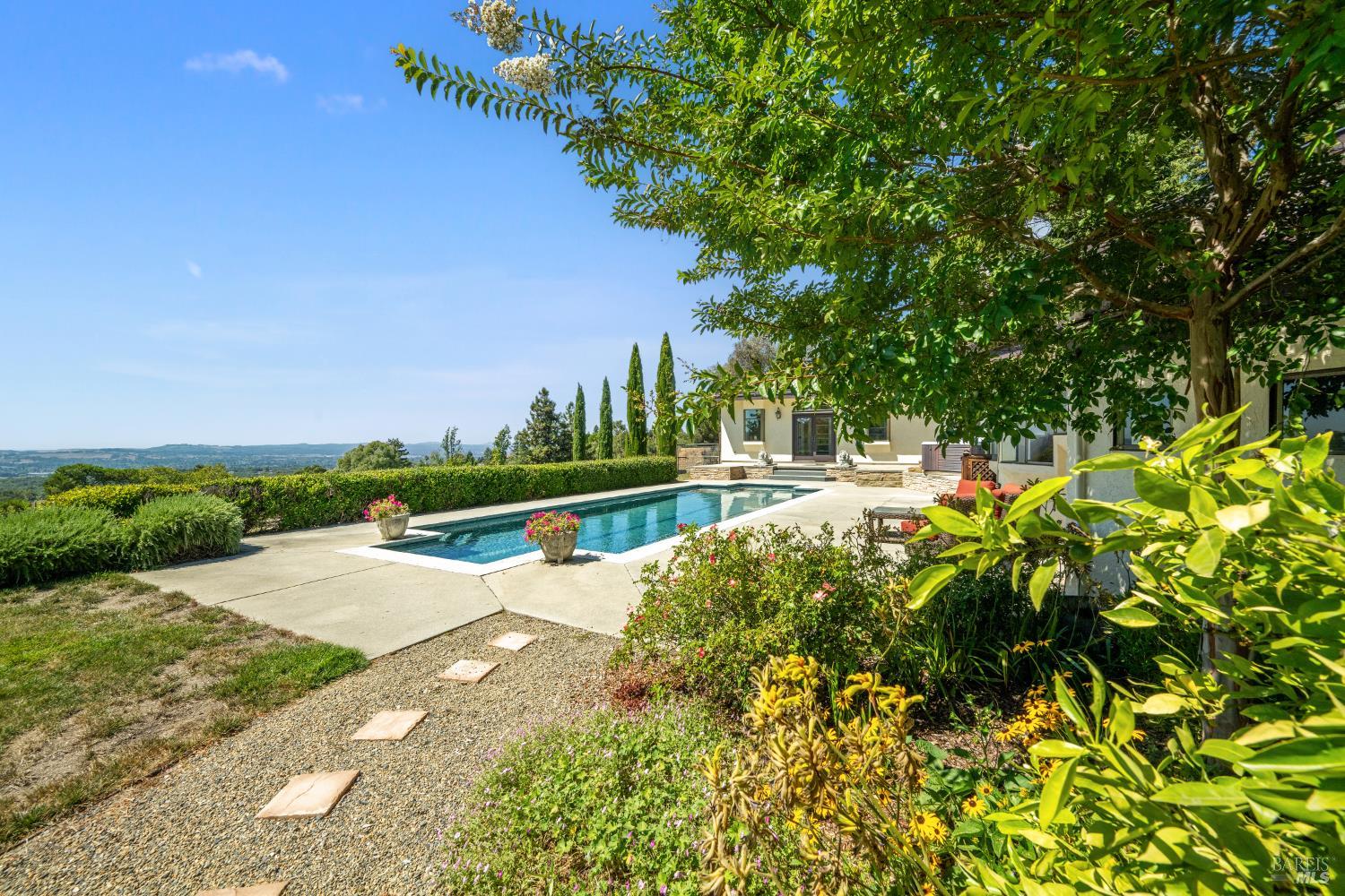 Detail Gallery Image 59 of 71 For 4636 Pepperwood Dr, Penngrove,  CA 94951 - 3 Beds | 2/1 Baths