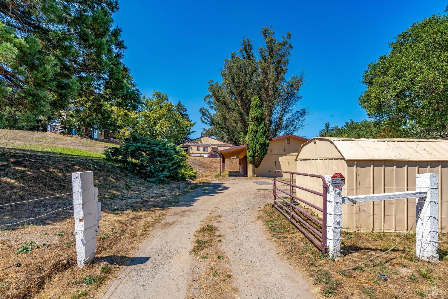 Detail Gallery Image 41 of 87 For 411 Highland Ave, Penngrove,  CA 94951 - 6 Beds | 5/1 Baths