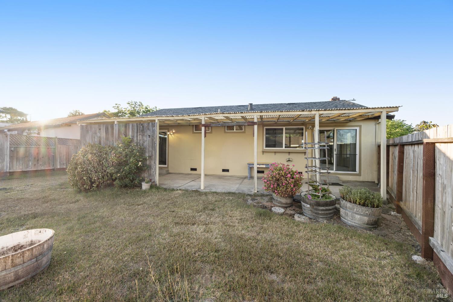 Detail Gallery Image 41 of 50 For 540 Lanyard Ct, Rohnert Park,  CA 94928 - 3 Beds | 2 Baths