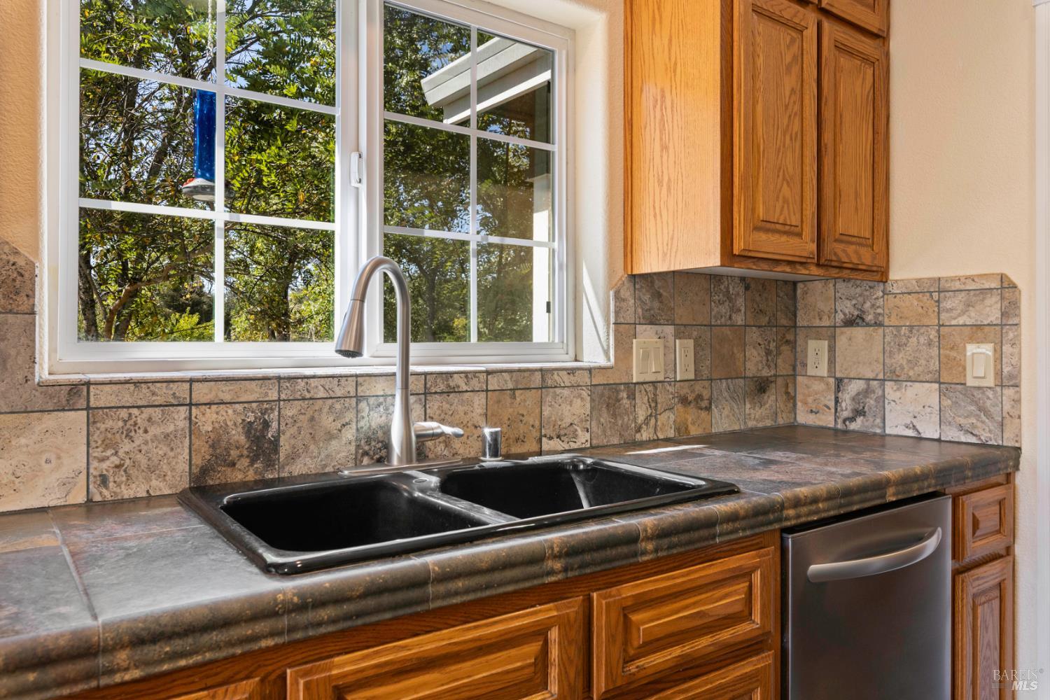 Detail Gallery Image 14 of 76 For 2855 Bell Hill Rd, Kelseyville,  CA 95451 - 3 Beds | 2 Baths