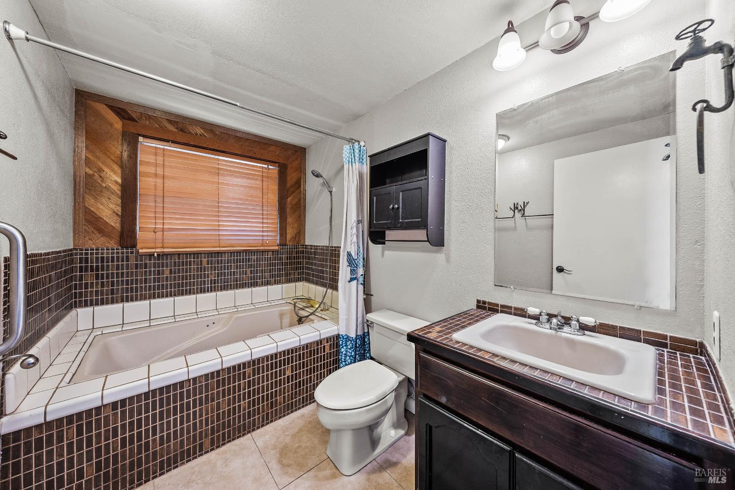 Detail Gallery Image 30 of 68 For 7847 Evergreen Dr, Kelseyville,  CA 95451 - 3 Beds | 1/1 Baths