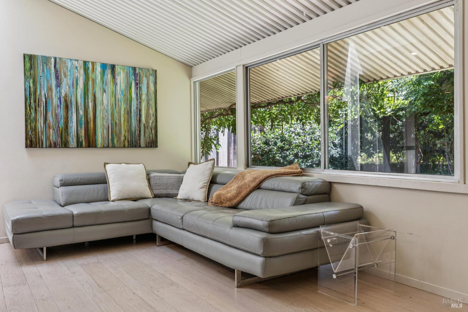 Detail Gallery Image 21 of 80 For 1819 Zinfandel Ln, Saint Helena,  CA 94574 - 3 Beds | 3/1 Baths