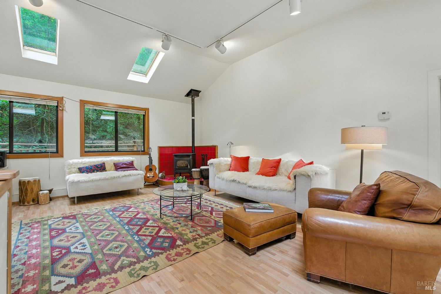 Detail Gallery Image 23 of 58 For 7395 Sir Francis Drake Blvd, Lagunitas,  CA 94938 - 5 Beds | 4 Baths