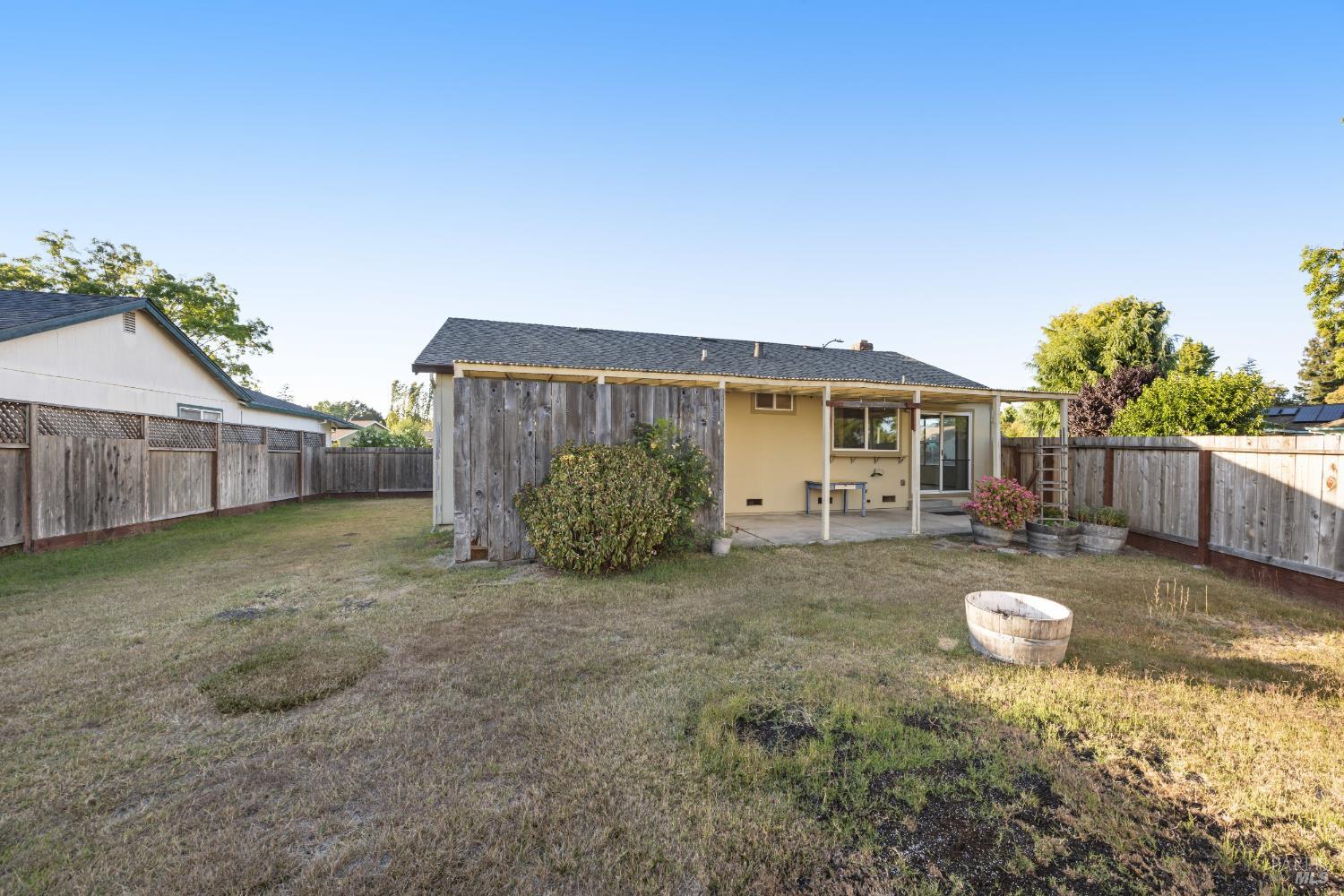 Detail Gallery Image 42 of 50 For 540 Lanyard Ct, Rohnert Park,  CA 94928 - 3 Beds | 2 Baths