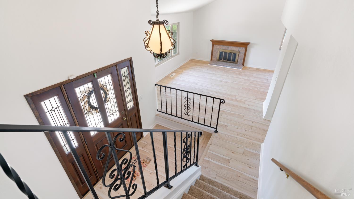 Detail Gallery Image 24 of 29 For 809 Robin Way, Petaluma,  CA 94954 - 4 Beds | 3 Baths