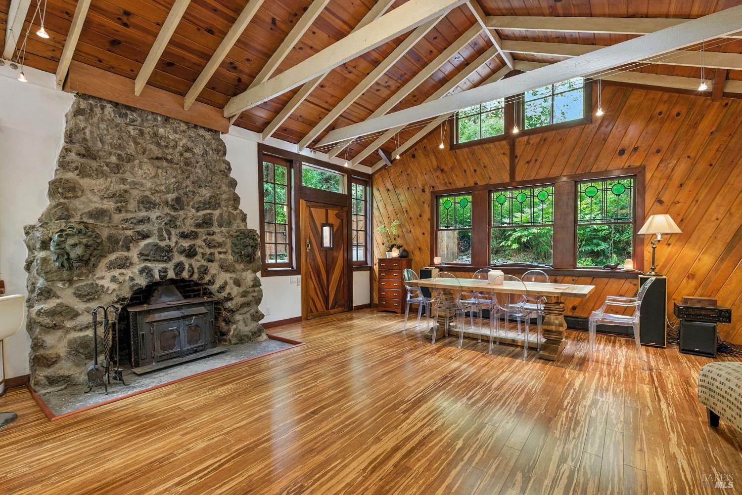 Detail Gallery Image 7 of 58 For 7395 Sir Francis Drake Blvd, Lagunitas,  CA 94938 - 5 Beds | 4 Baths