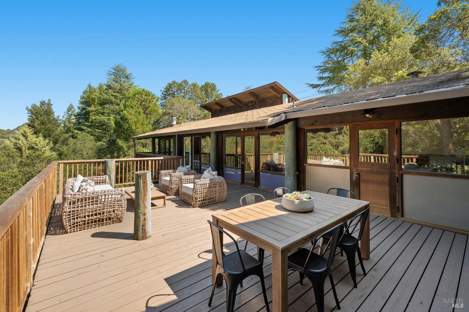 Detail Gallery Image 35 of 40 For 3 Coronet Way, Kentfield,  CA 94904 - 3 Beds | 2/1 Baths