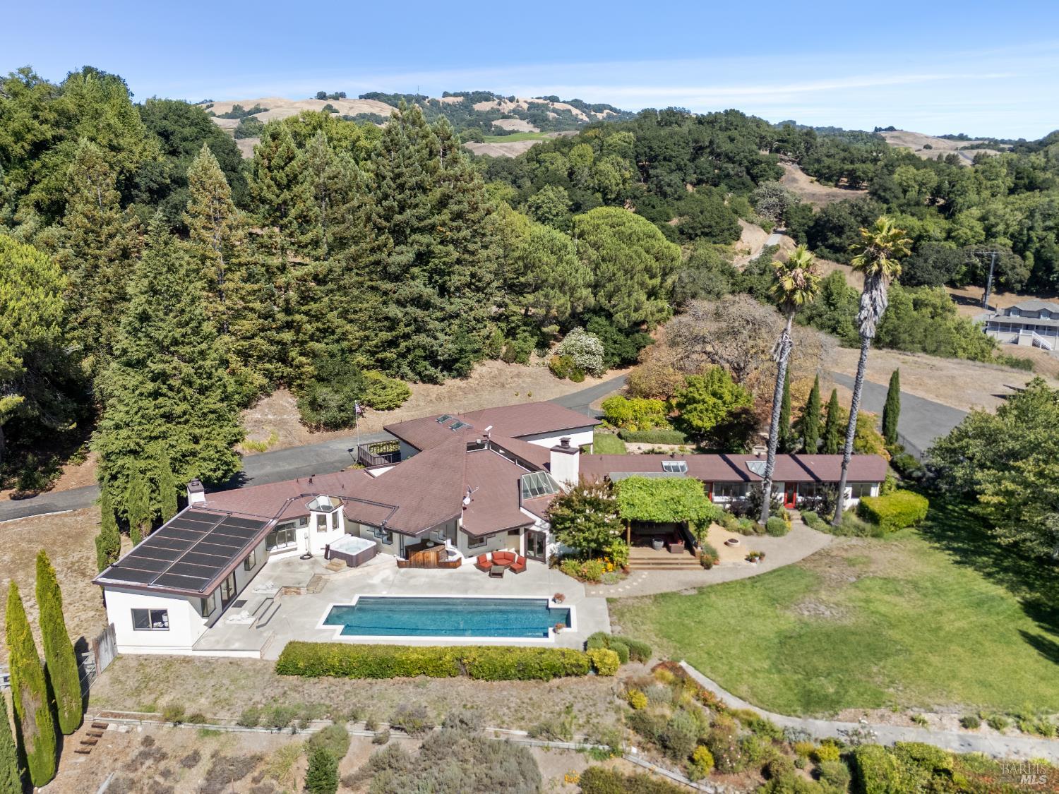 Detail Gallery Image 33 of 71 For 4636 Pepperwood Dr, Penngrove,  CA 94951 - 3 Beds | 2/1 Baths