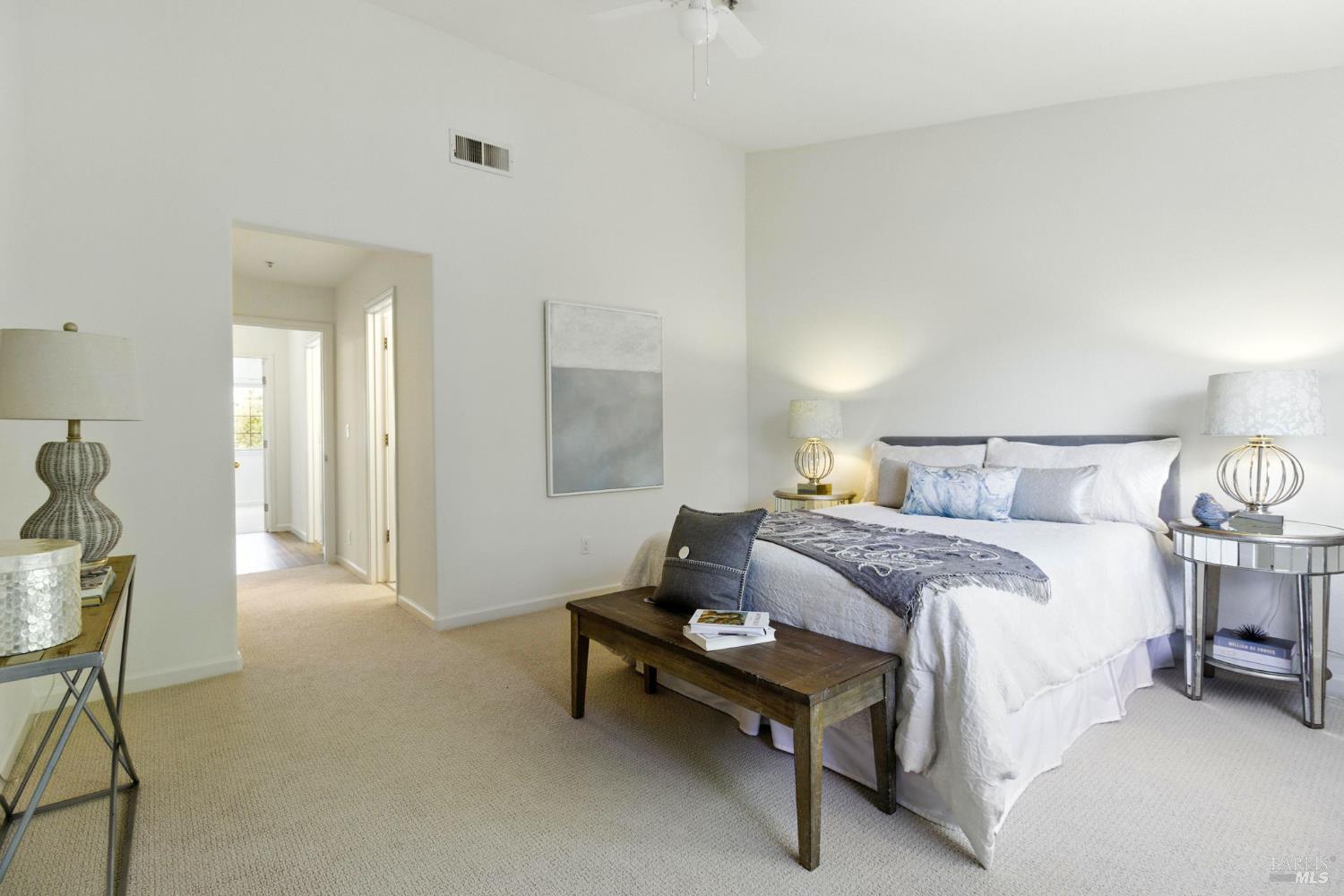Detail Gallery Image 10 of 24 For 837 Vineyard Pl, Petaluma,  CA 94954 - 3 Beds | 2/1 Baths