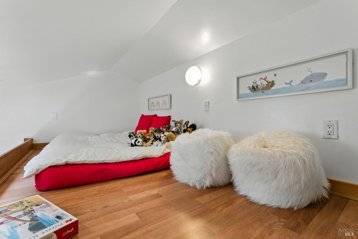 Detail Gallery Image 31 of 58 For 7395 Sir Francis Drake Blvd, Lagunitas,  CA 94938 - 5 Beds | 4 Baths
