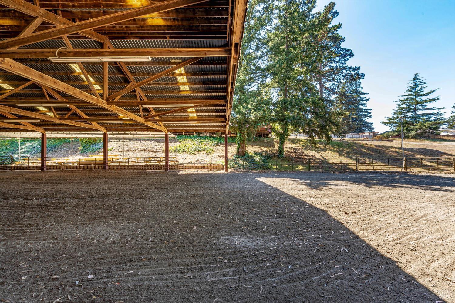 Detail Gallery Image 23 of 87 For 411 Highland Ave, Penngrove,  CA 94951 - 6 Beds | 5/1 Baths