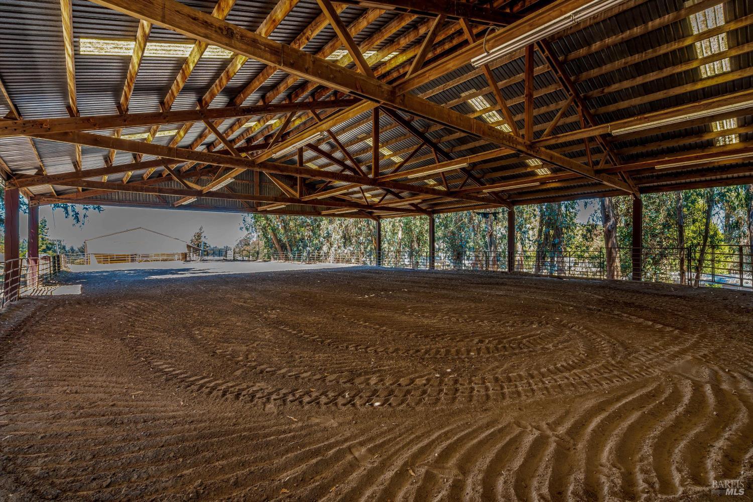 Detail Gallery Image 28 of 87 For 411 Highland Ave, Penngrove,  CA 94951 - 6 Beds | 5/1 Baths