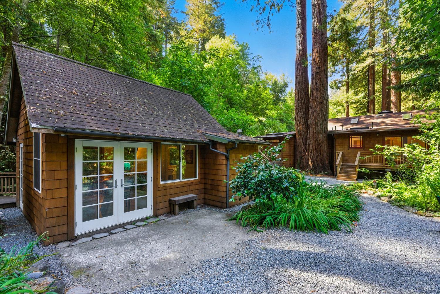 Detail Gallery Image 35 of 58 For 7395 Sir Francis Drake Blvd, Lagunitas,  CA 94938 - 5 Beds | 4 Baths