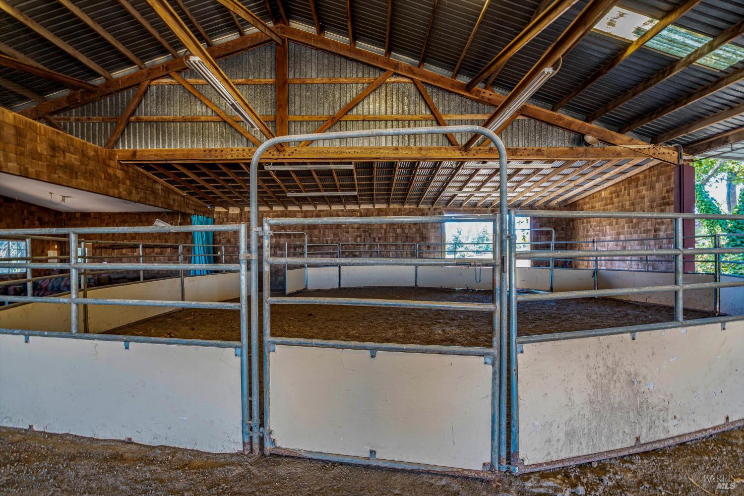 Detail Gallery Image 29 of 87 For 411 Highland Ave, Penngrove,  CA 94951 - 6 Beds | 5/1 Baths