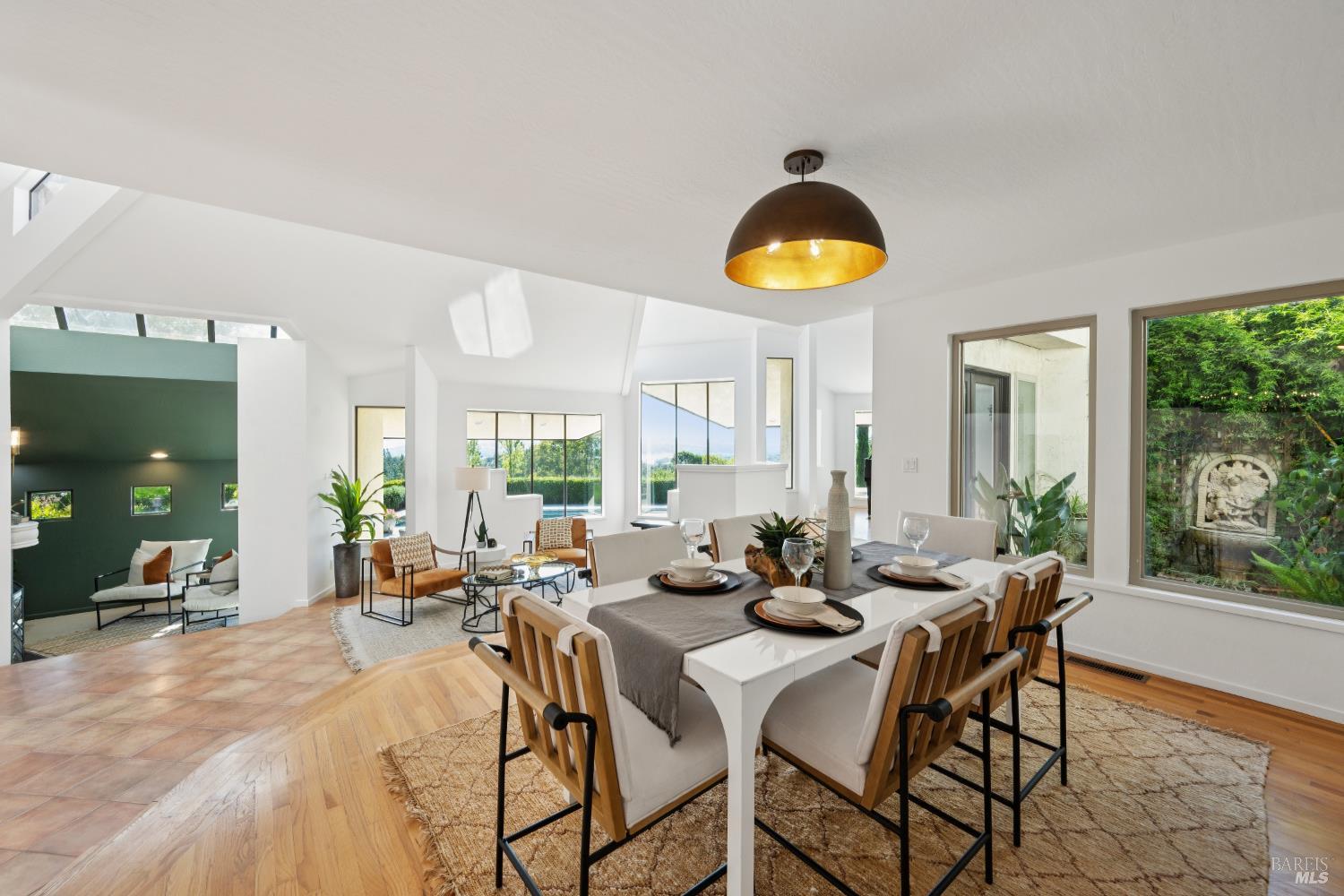 Detail Gallery Image 15 of 71 For 4636 Pepperwood Dr, Penngrove,  CA 94951 - 3 Beds | 2/1 Baths