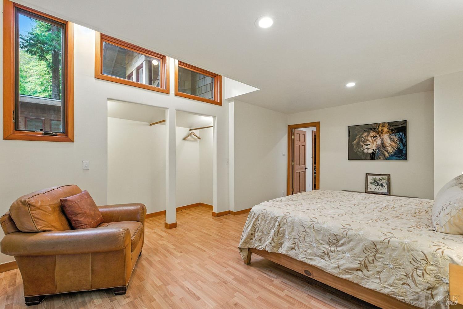 Detail Gallery Image 14 of 58 For 7395 Sir Francis Drake Blvd, Lagunitas,  CA 94938 - 5 Beds | 4 Baths