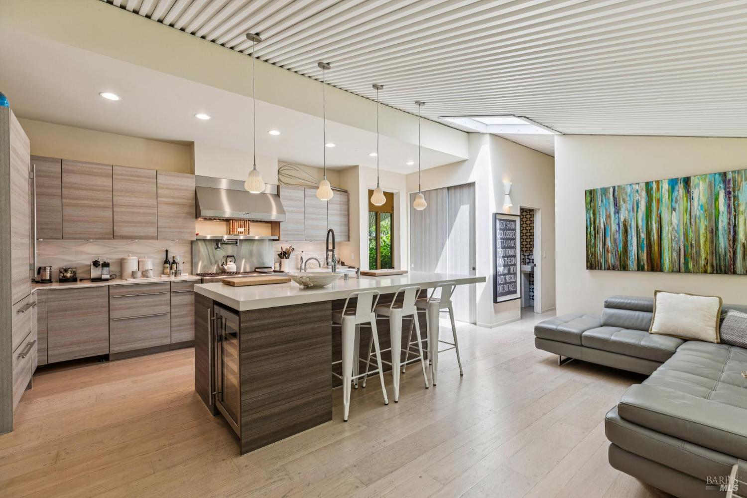 Detail Gallery Image 19 of 80 For 1819 Zinfandel Ln, Saint Helena,  CA 94574 - 3 Beds | 3/1 Baths