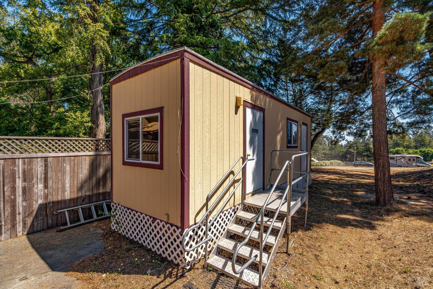 Detail Gallery Image 63 of 87 For 411 Highland Ave, Penngrove,  CA 94951 - 6 Beds | 5/1 Baths