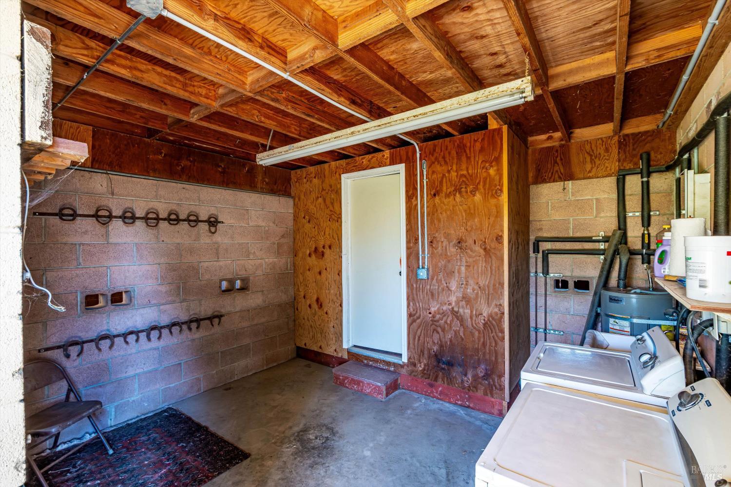 Detail Gallery Image 43 of 87 For 411 Highland Ave, Penngrove,  CA 94951 - 6 Beds | 5/1 Baths