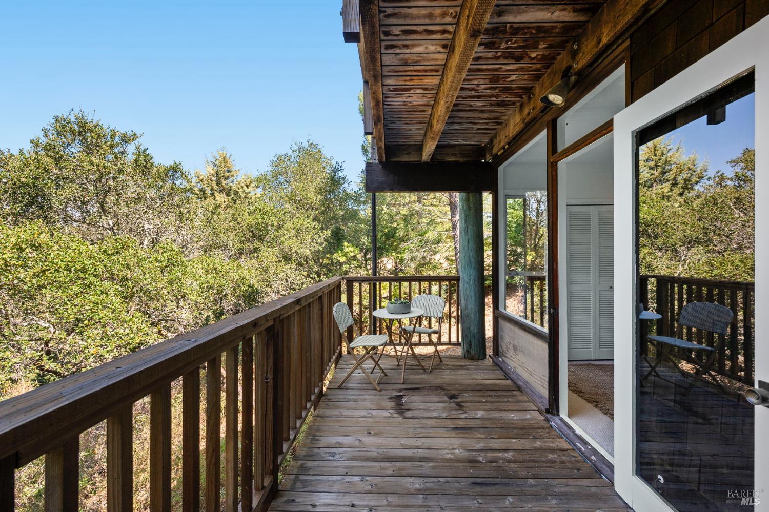 Detail Gallery Image 27 of 40 For 3 Coronet Way, Kentfield,  CA 94904 - 3 Beds | 2/1 Baths