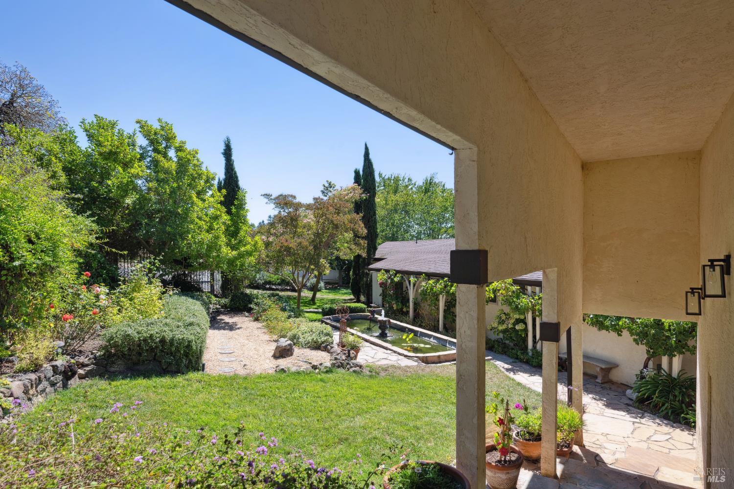 Detail Gallery Image 3 of 71 For 4636 Pepperwood Dr, Penngrove,  CA 94951 - 3 Beds | 2/1 Baths