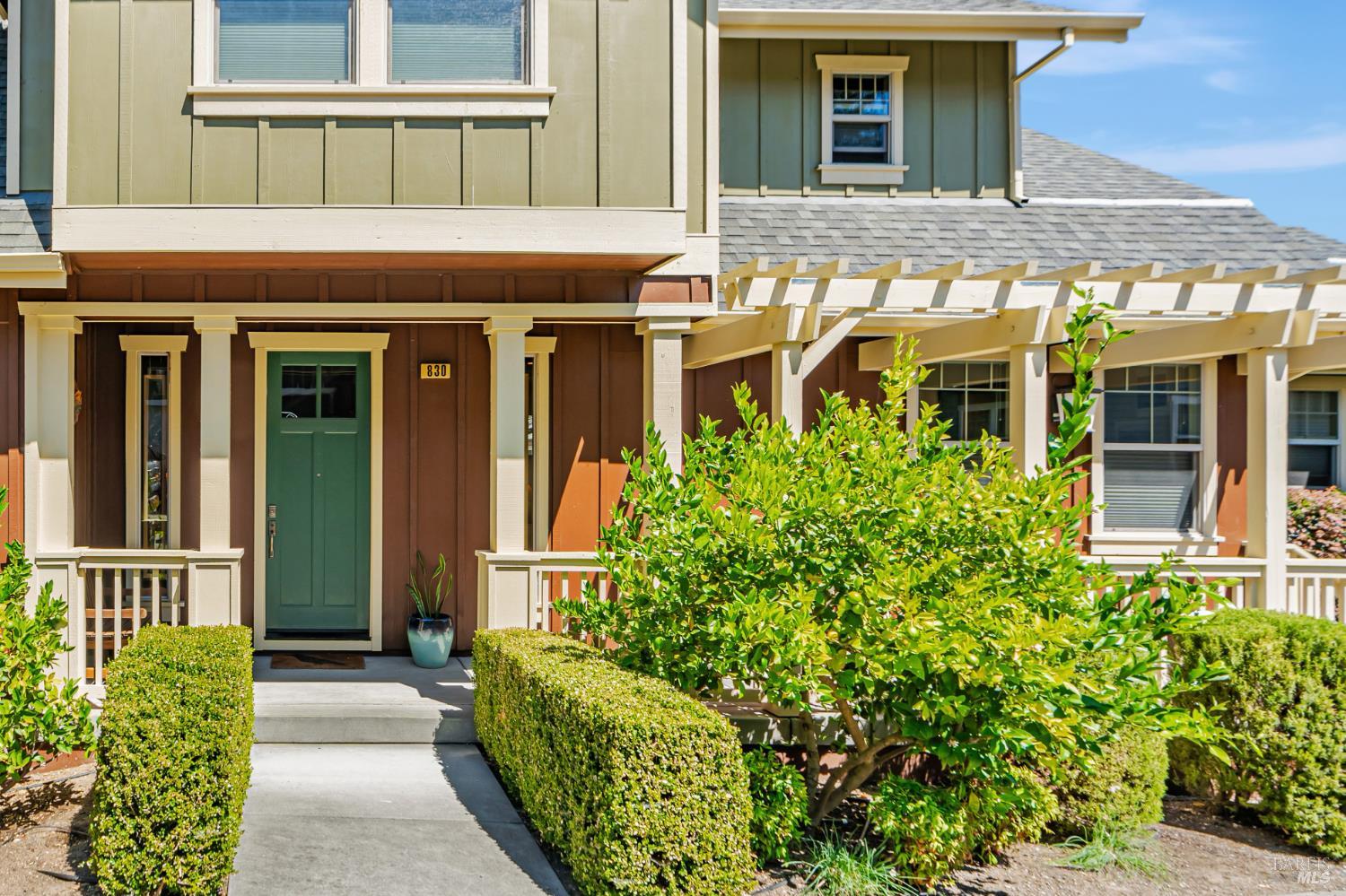Detail Gallery Image 2 of 62 For 830 Litchfield Ave, Sebastopol,  CA 95472 - 5 Beds | 4 Baths