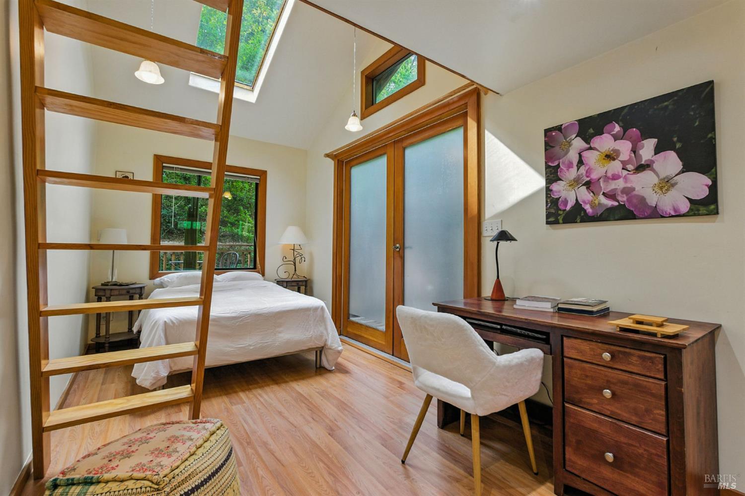 Detail Gallery Image 25 of 58 For 7395 Sir Francis Drake Blvd, Lagunitas,  CA 94938 - 5 Beds | 4 Baths