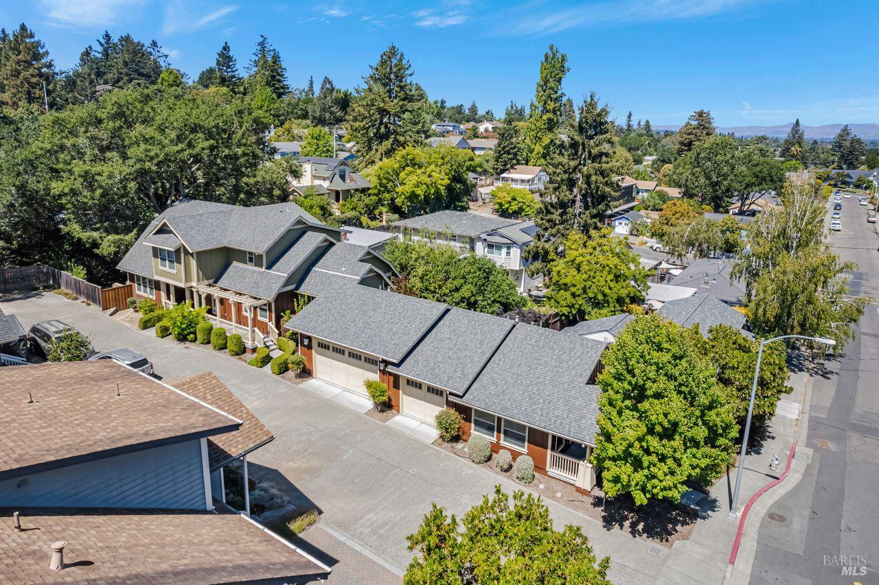Detail Gallery Image 55 of 62 For 830 Litchfield Ave, Sebastopol,  CA 95472 - 5 Beds | 4 Baths