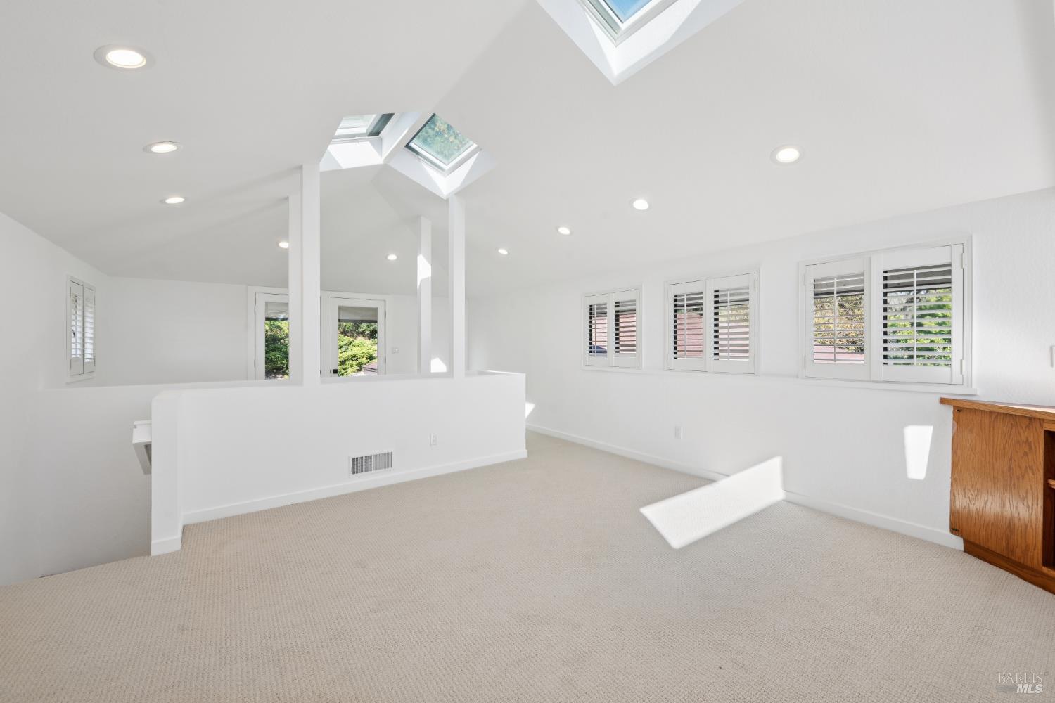 Detail Gallery Image 46 of 71 For 4636 Pepperwood Dr, Penngrove,  CA 94951 - 3 Beds | 2/1 Baths