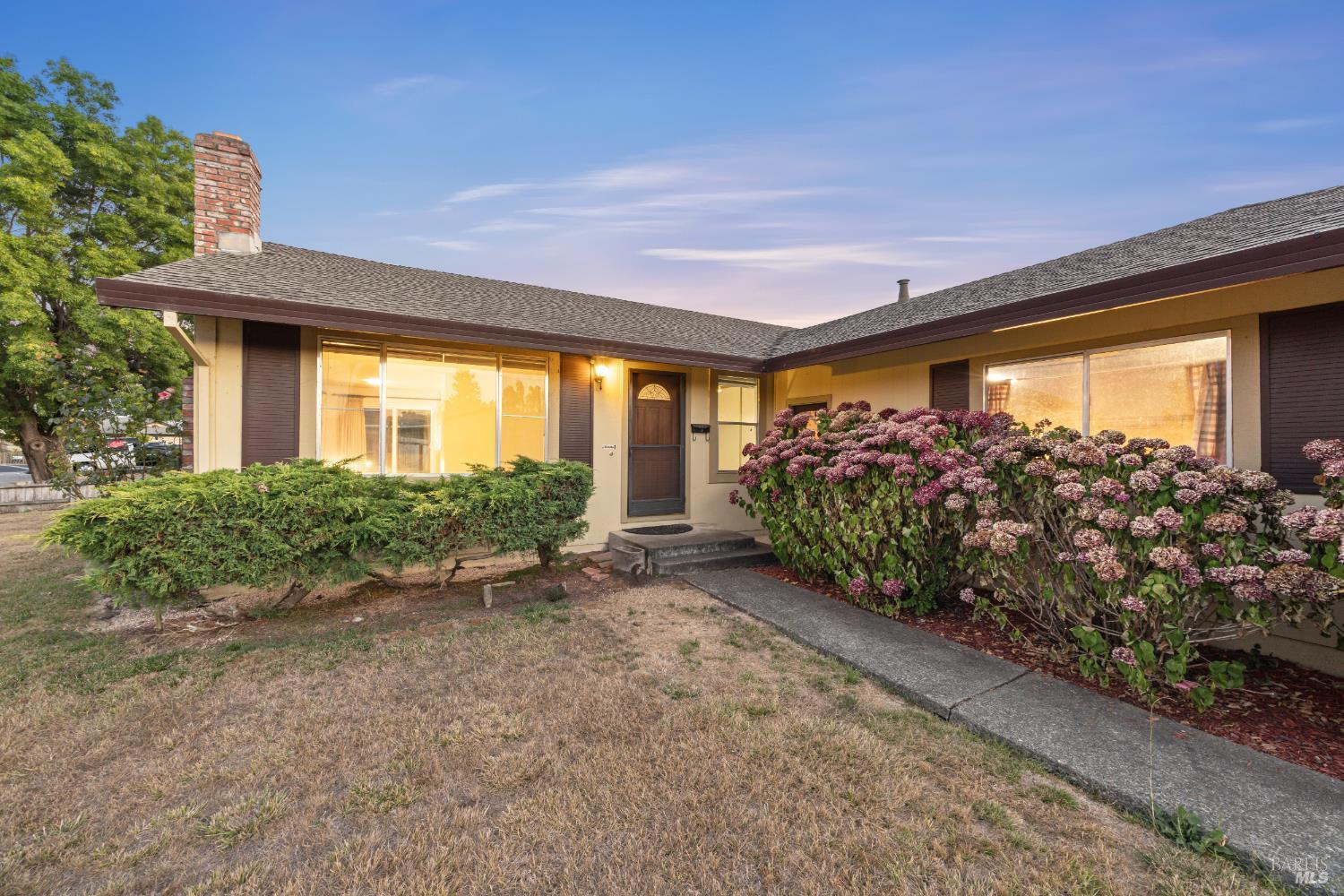 Detail Gallery Image 6 of 50 For 540 Lanyard Ct, Rohnert Park,  CA 94928 - 3 Beds | 2 Baths