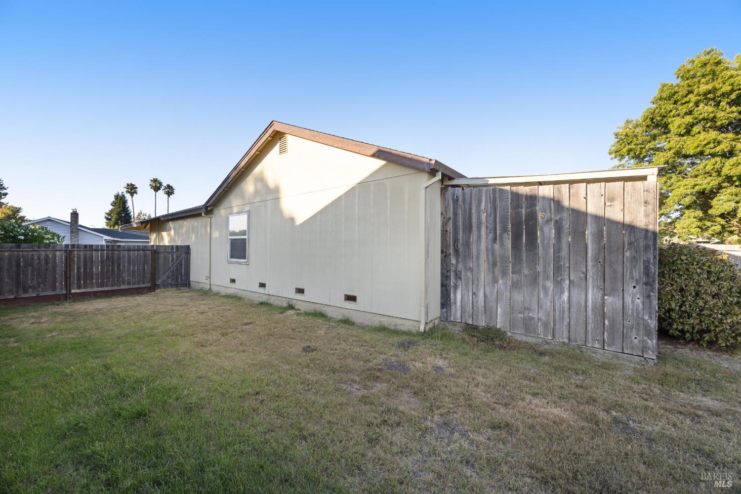 Detail Gallery Image 44 of 50 For 540 Lanyard Ct, Rohnert Park,  CA 94928 - 3 Beds | 2 Baths