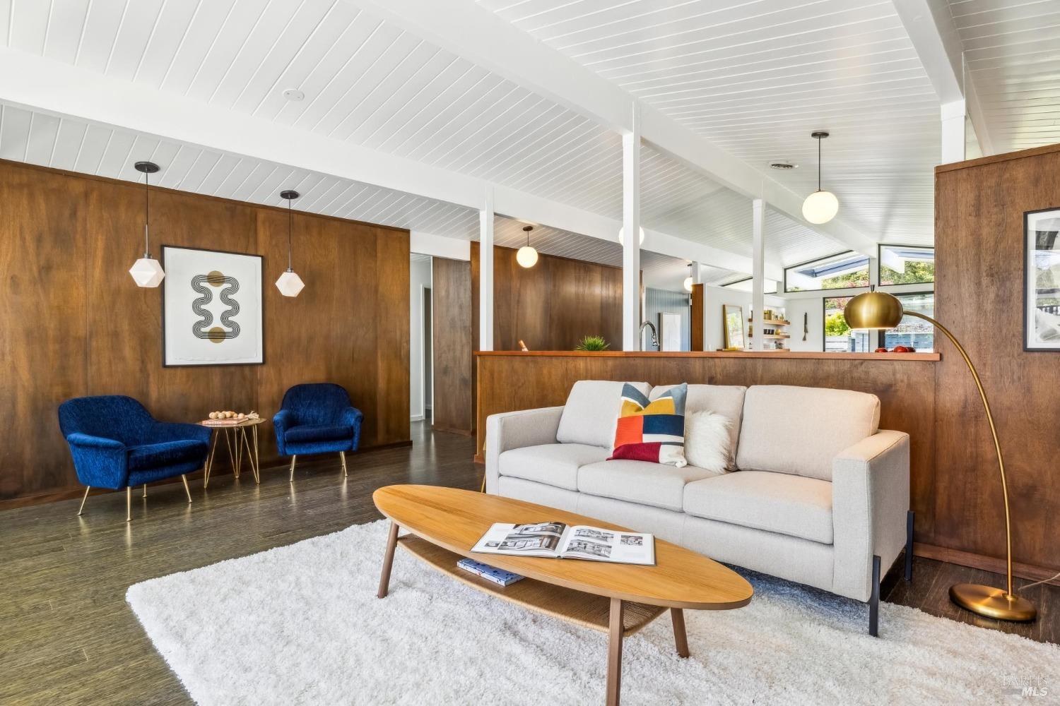 Detail Gallery Image 29 of 66 For 687 Cedarberry Ln, San Rafael,  CA 94903 - 4 Beds | 2 Baths