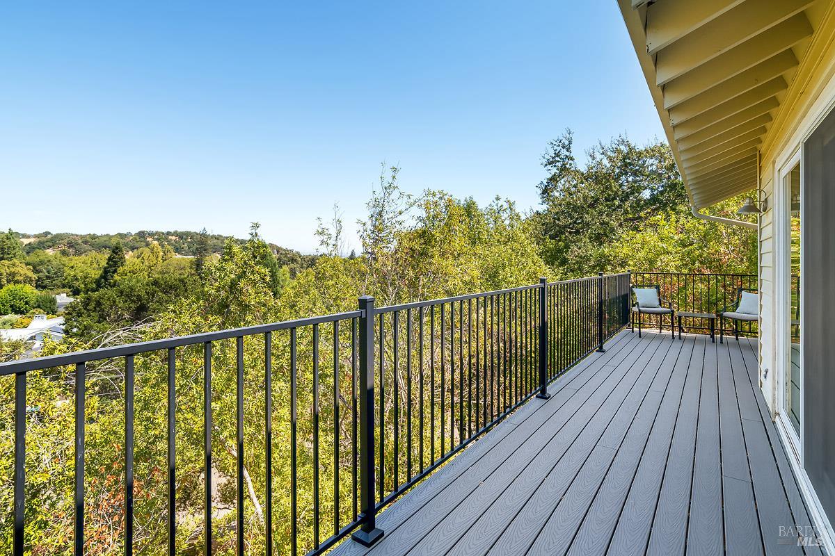 Detail Gallery Image 35 of 51 For 45 Wimbledon Ct, Novato,  CA 94949 - 3 Beds | 2/1 Baths