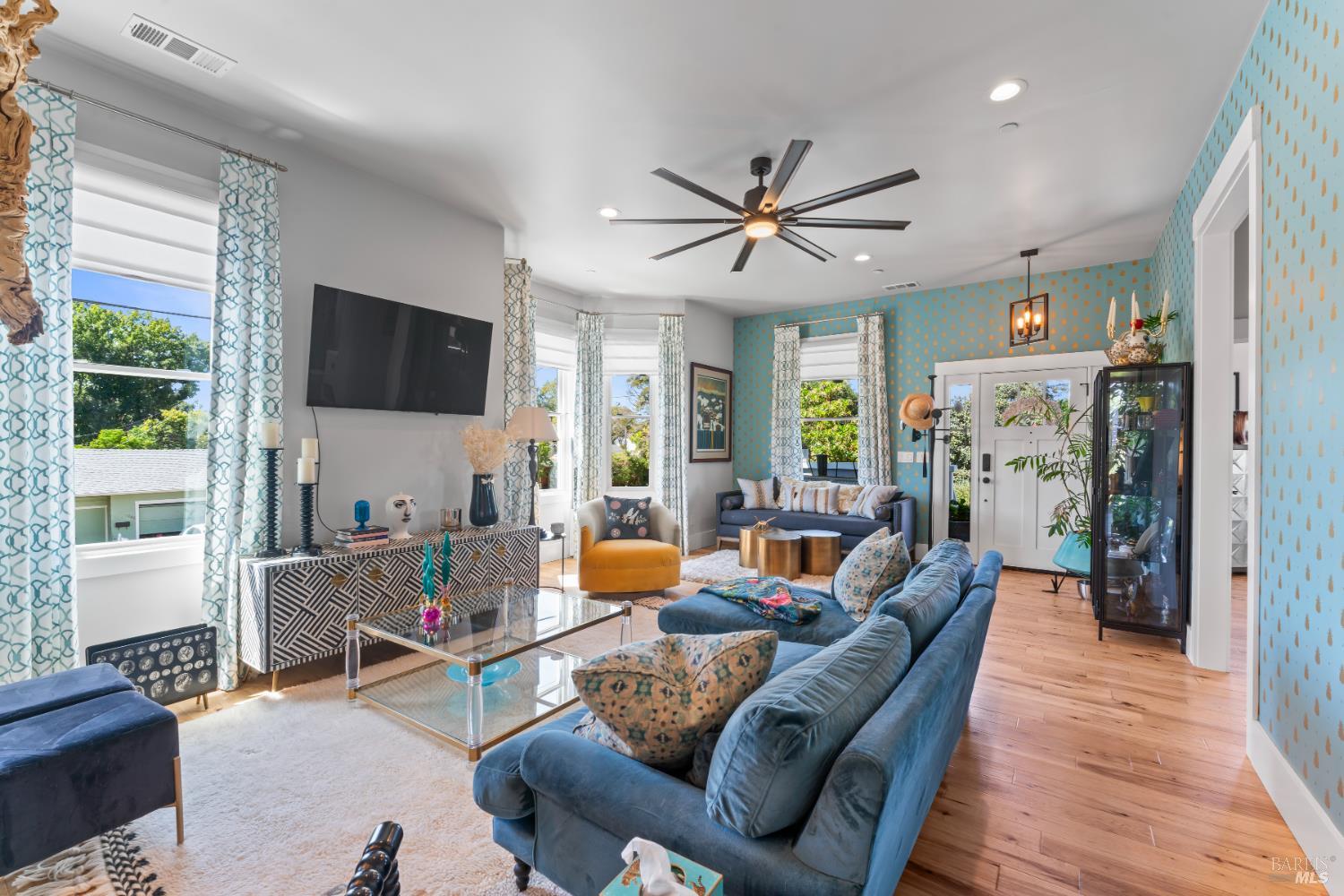 Detail Gallery Image 8 of 63 For 1533 G St, Napa,  CA 94559 - 4 Beds | 3 Baths