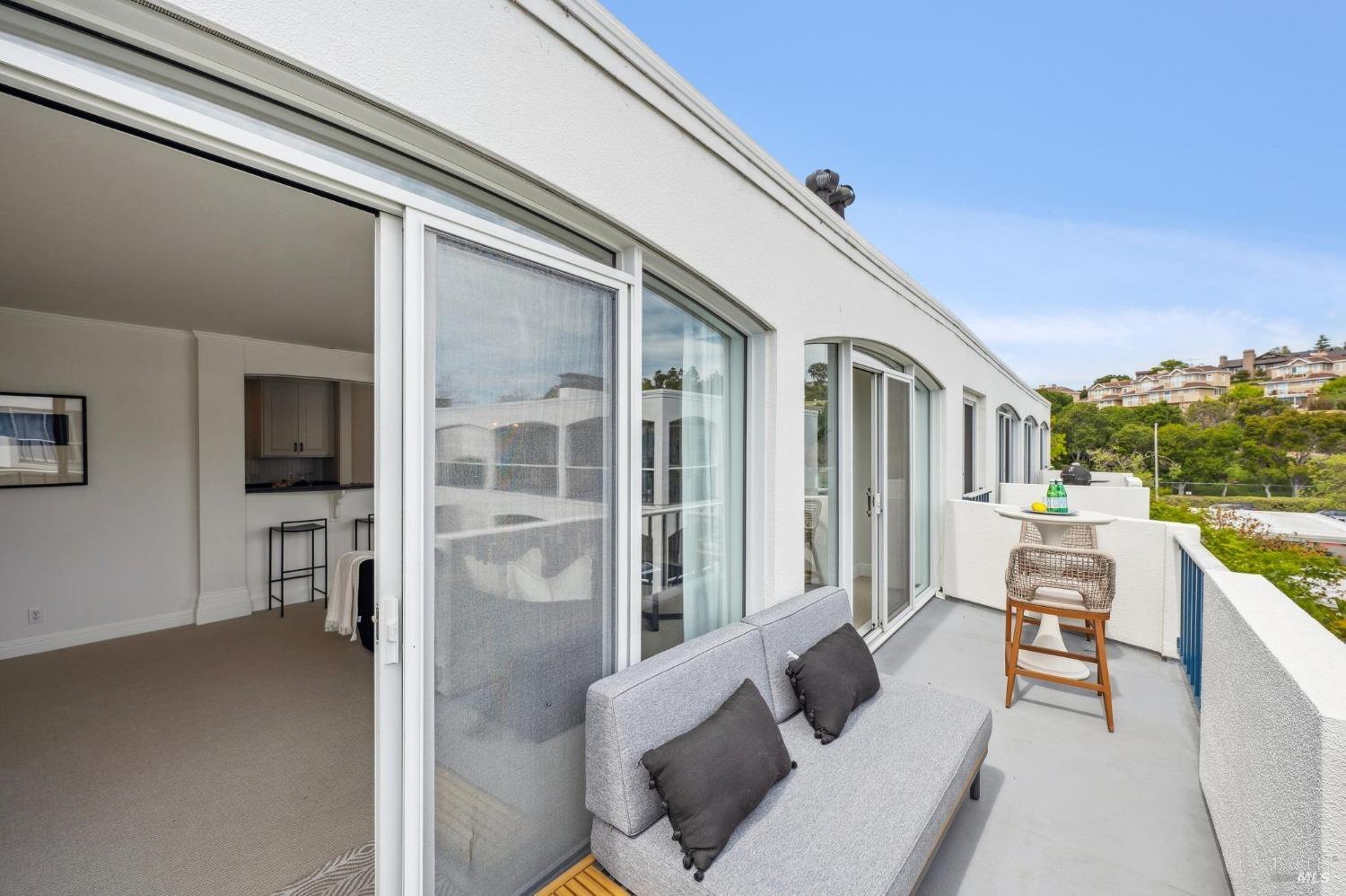 Detail Gallery Image 30 of 37 For 2335 Shelter Bay Ave, Mill Valley,  CA 94941 - 2 Beds | 2 Baths