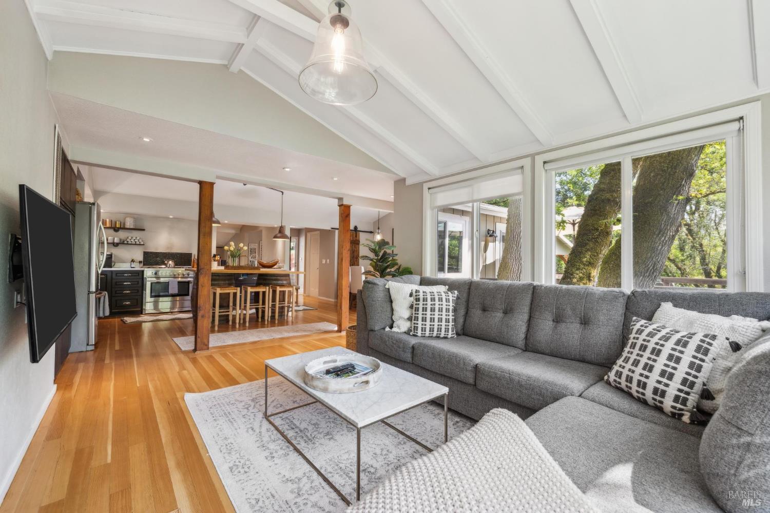Detail Gallery Image 12 of 39 For 2531 Warm Springs Rd, Glen Ellen,  CA 95442 - 2 Beds | 2/1 Baths