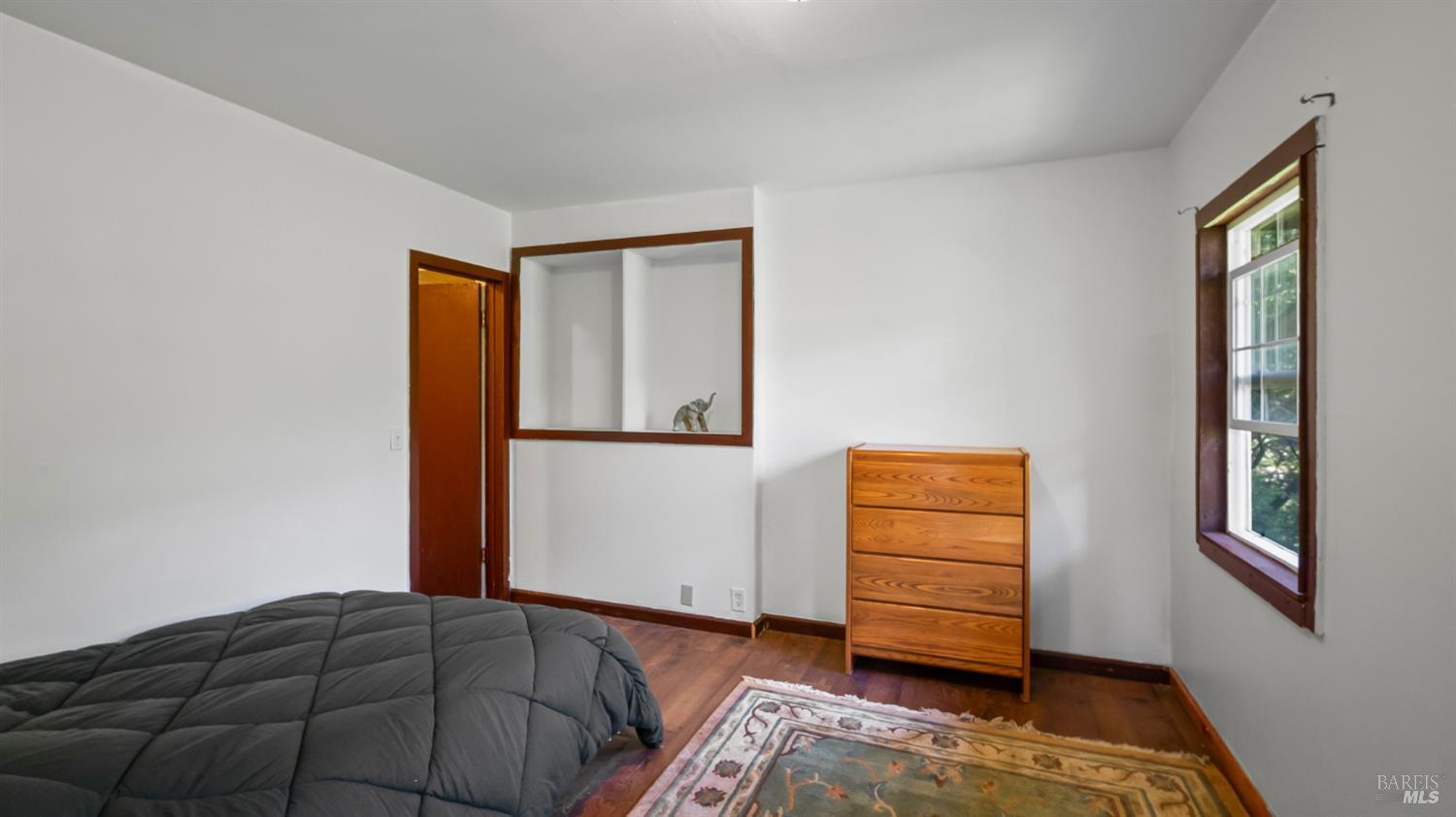 Detail Gallery Image 16 of 27 For 15 Mountain View Ave, Lagunitas,  CA 94938 - 2 Beds | 1 Baths