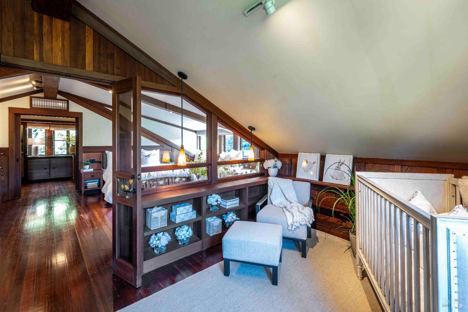 Detail Gallery Image 45 of 64 For 38 Helens Ln, Mill Valley,  CA 94941 - 4 Beds | 3/1 Baths