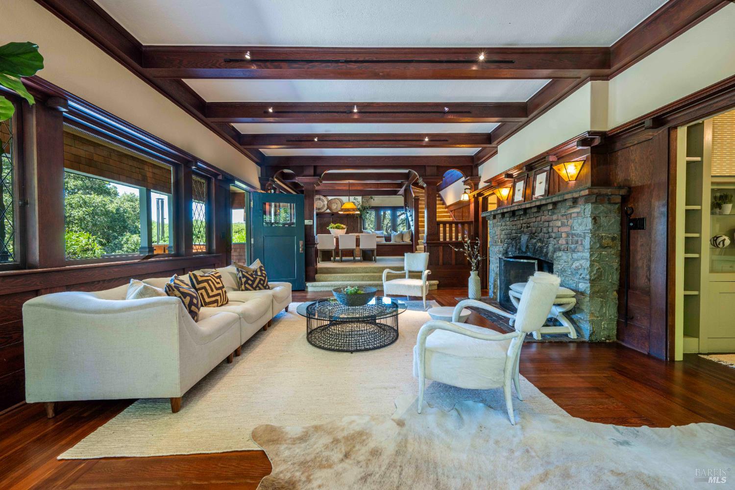 Detail Gallery Image 31 of 64 For 38 Helens Ln, Mill Valley,  CA 94941 - 4 Beds | 3/1 Baths