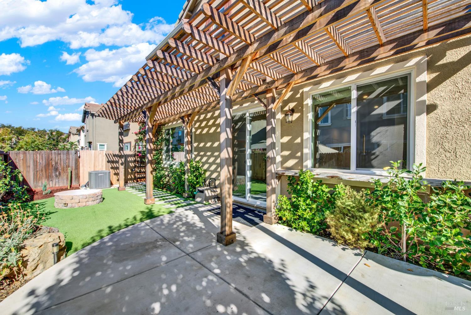 Detail Gallery Image 75 of 87 For 314 Fruitvale Rd, Vacaville,  CA 95688 - 4 Beds | 3/1 Baths