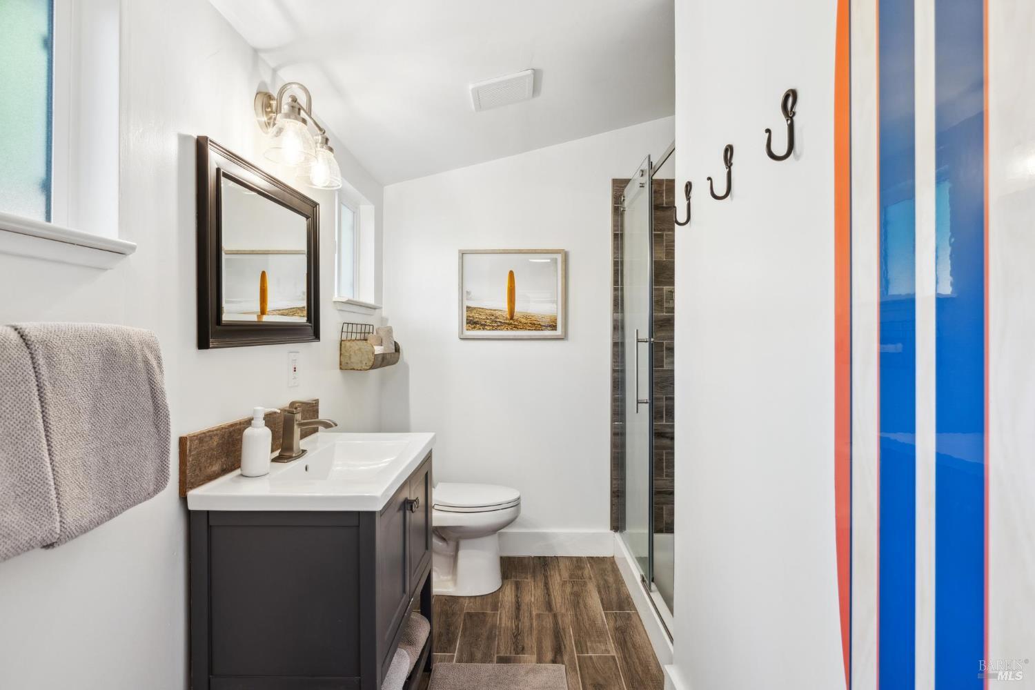 Detail Gallery Image 28 of 39 For 2531 Warm Springs Rd, Glen Ellen,  CA 95442 - 2 Beds | 2/1 Baths