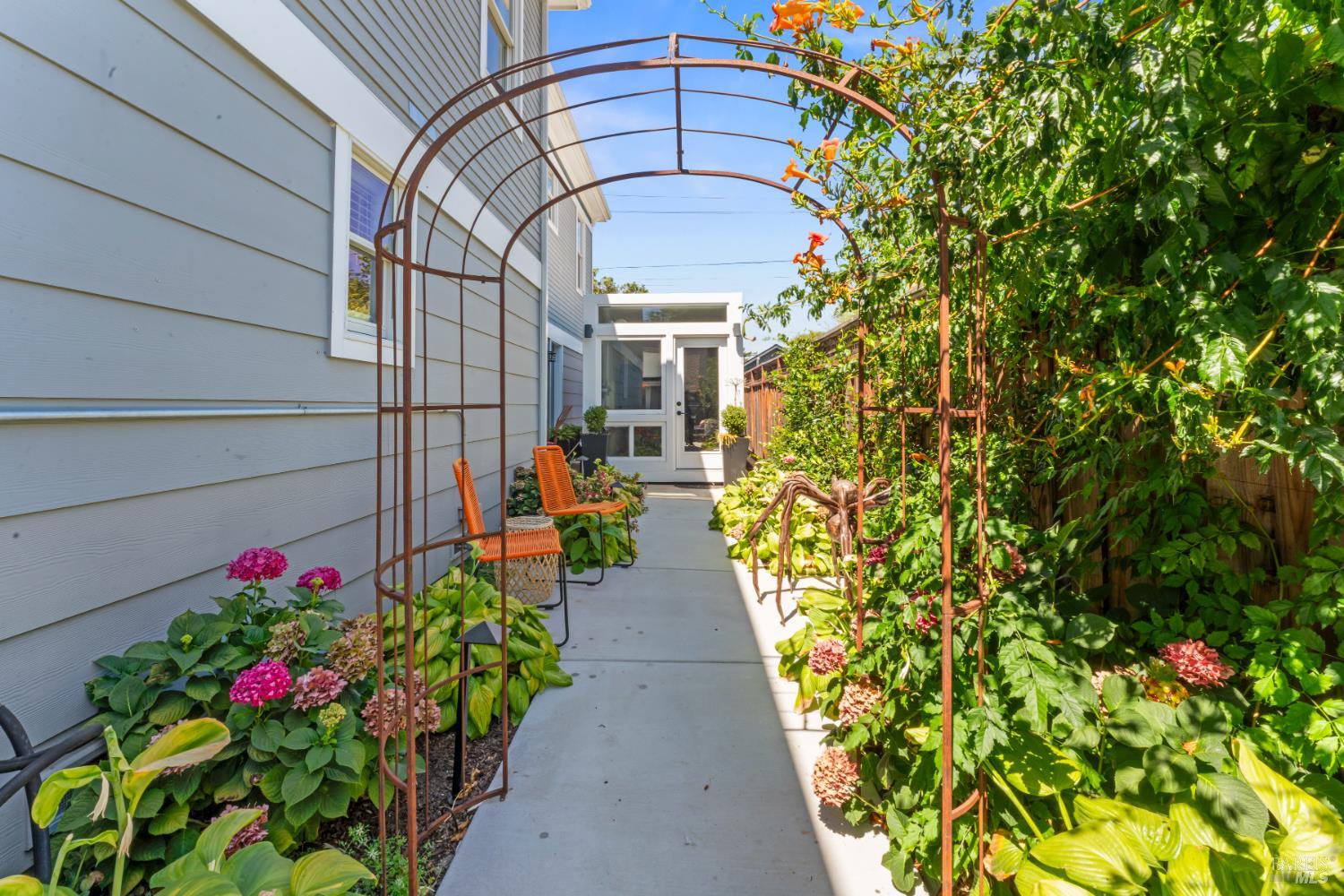 Detail Gallery Image 52 of 63 For 1533 G St, Napa,  CA 94559 - 4 Beds | 3 Baths