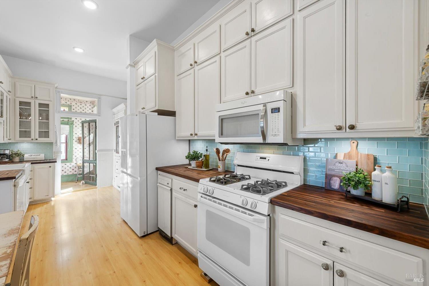 Detail Gallery Image 35 of 79 For 101 Main St, Vacaville,  CA 95688 - 4 Beds | 2/1 Baths