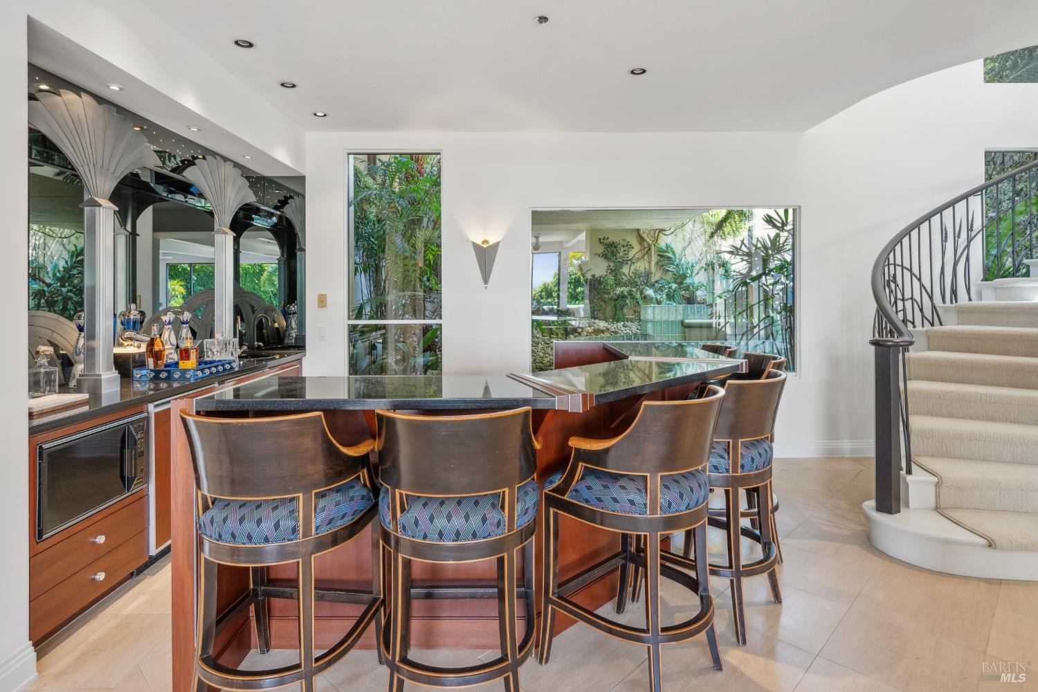 Detail Gallery Image 31 of 48 For 6 Saint Gabrielle Ct, Tiburon,  CA 94920 - 4 Beds | 3/1 Baths