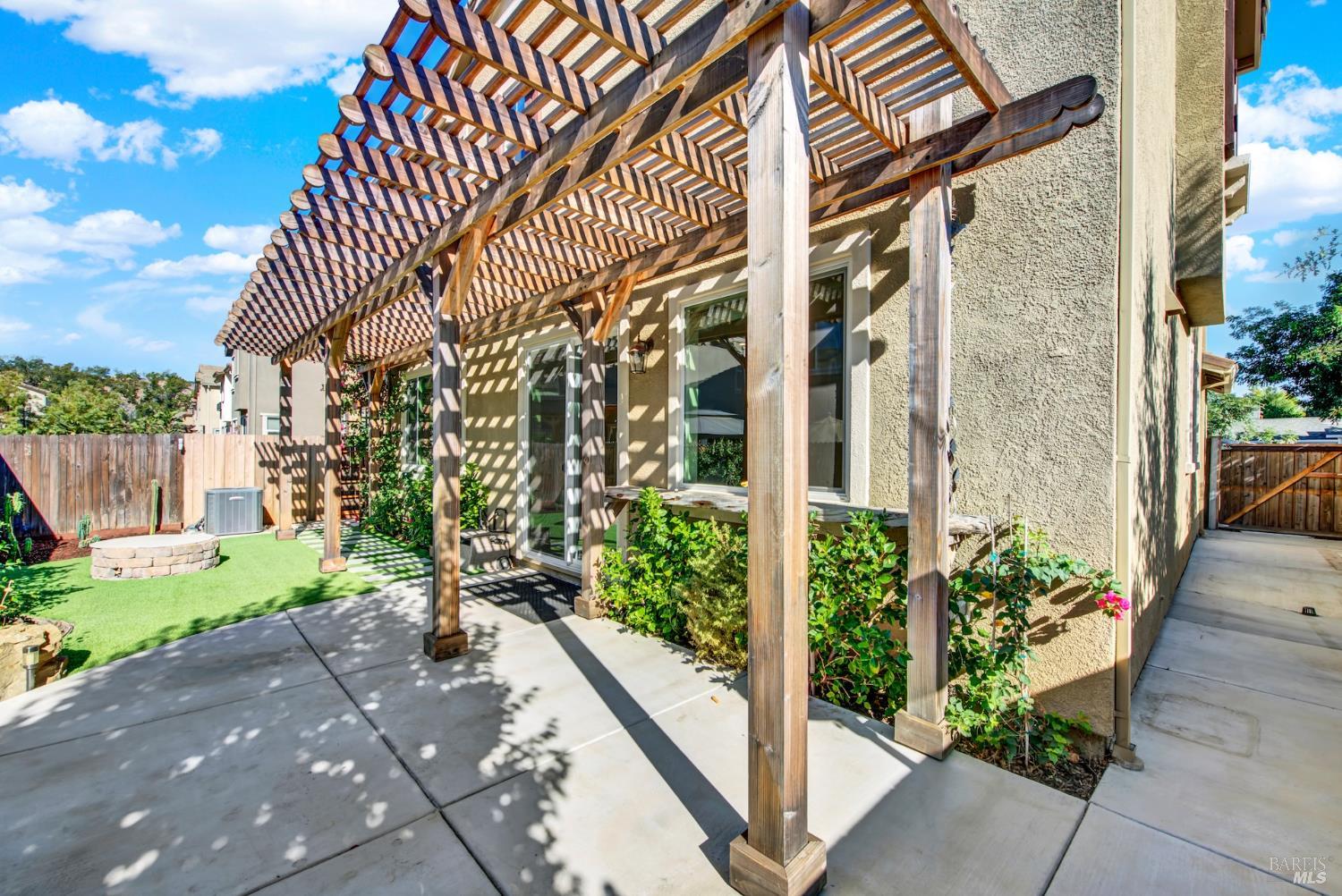 Detail Gallery Image 74 of 87 For 314 Fruitvale Rd, Vacaville,  CA 95688 - 4 Beds | 3/1 Baths