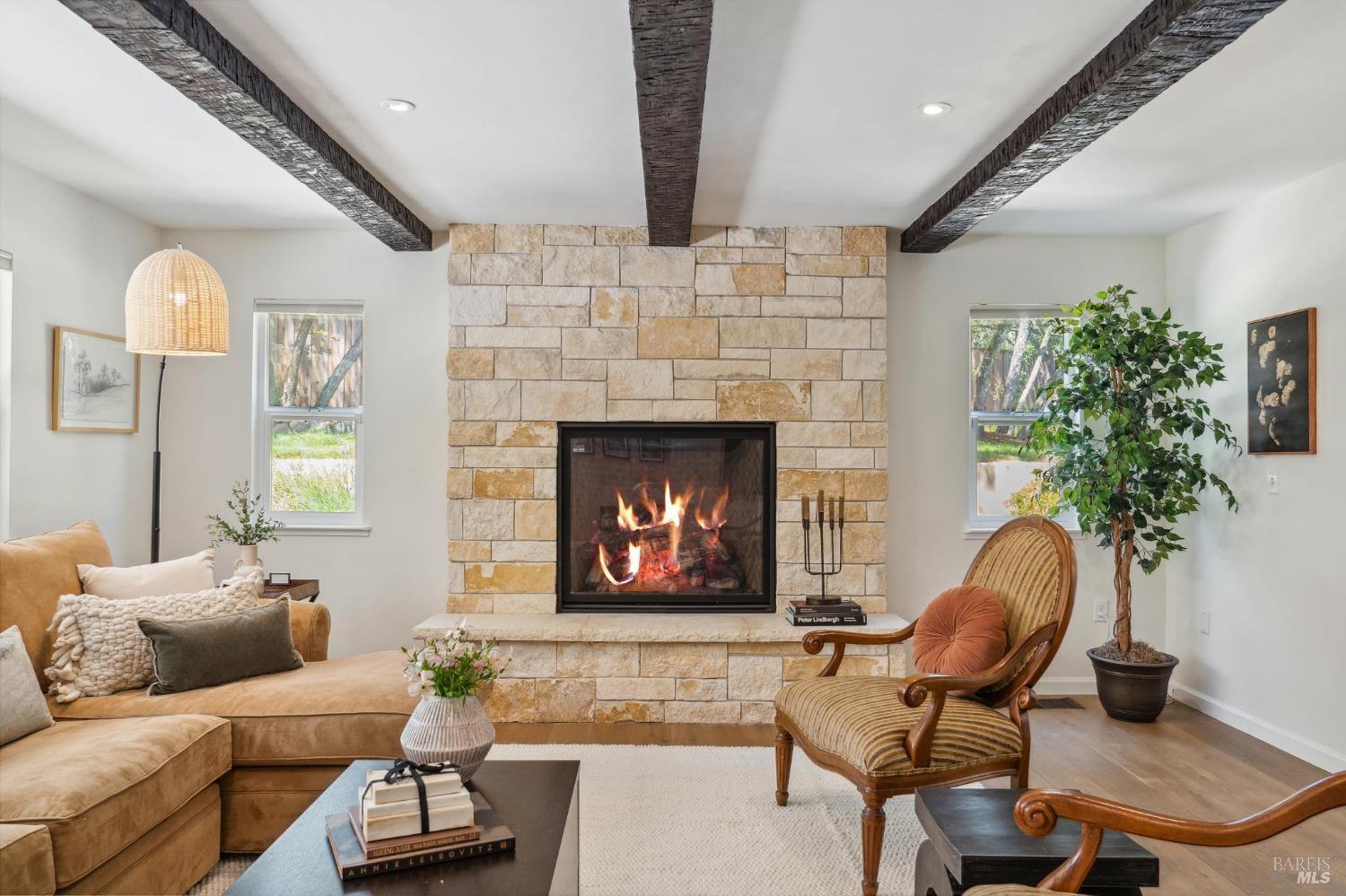 Detail Gallery Image 11 of 59 For 4880 Warm Springs Rd, Glen Ellen,  CA 95442 - 5 Beds | 3/1 Baths