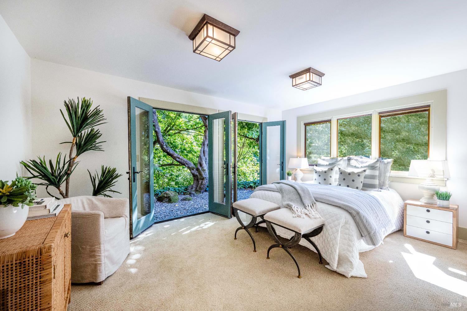 Detail Gallery Image 47 of 64 For 38 Helens Ln, Mill Valley,  CA 94941 - 4 Beds | 3/1 Baths