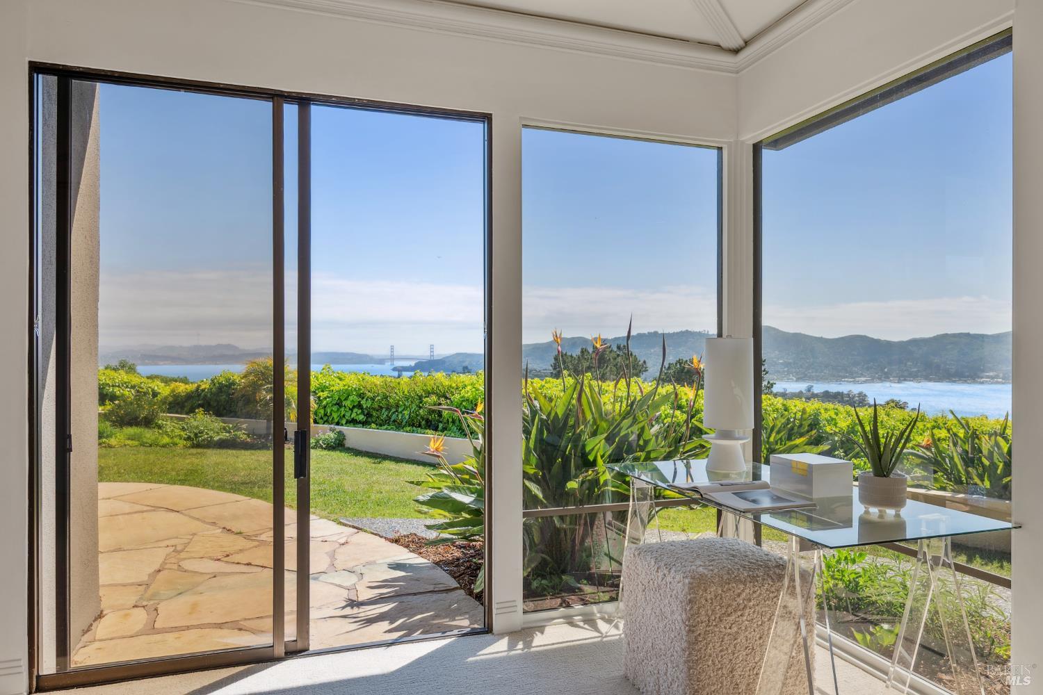Detail Gallery Image 35 of 48 For 6 Saint Gabrielle Ct, Tiburon,  CA 94920 - 4 Beds | 3/1 Baths
