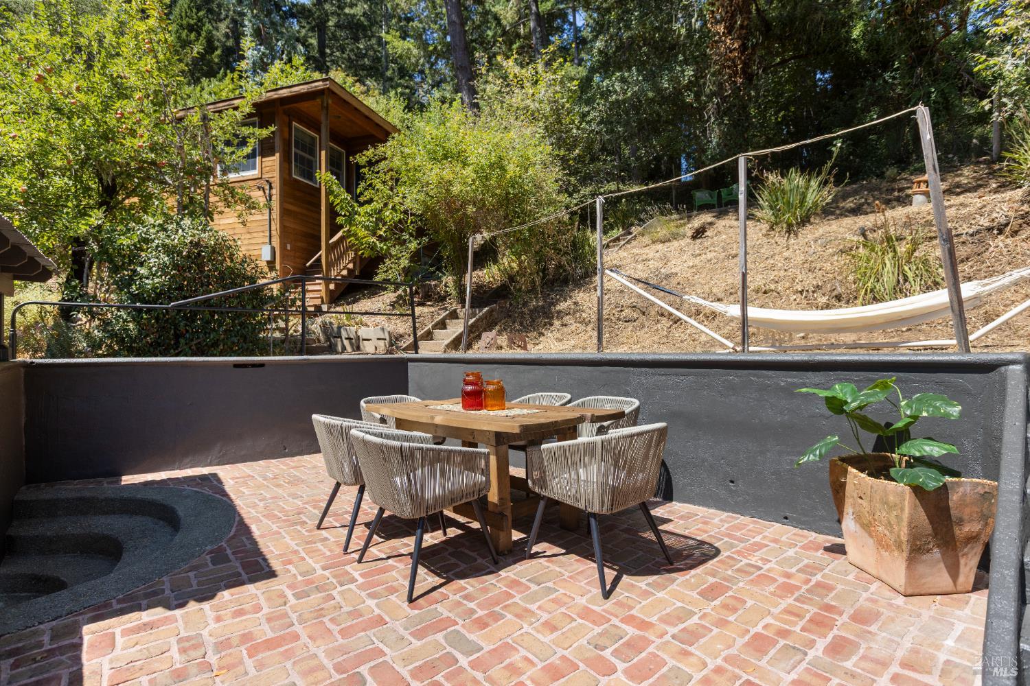 Detail Gallery Image 14 of 42 For 20 La Vuelta Ave, Lagunitas,  CA 94938 - 2 Beds | 2 Baths