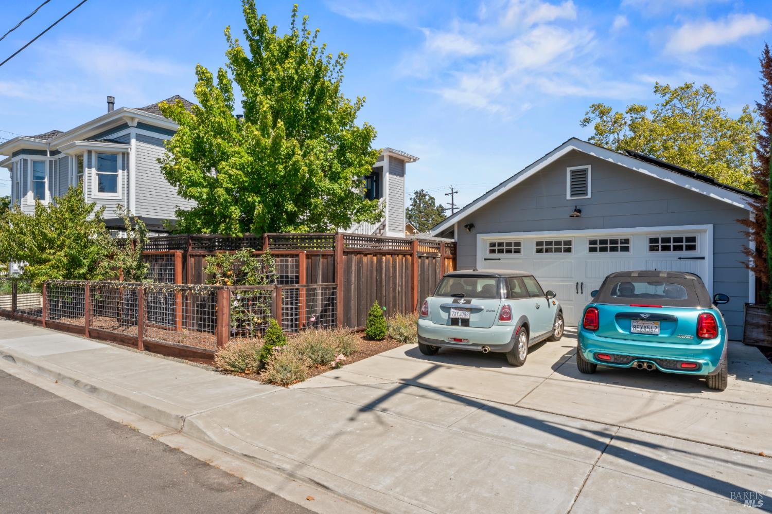 Detail Gallery Image 48 of 63 For 1533 G St, Napa,  CA 94559 - 4 Beds | 3 Baths
